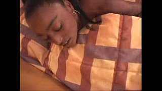 Ébano Mucha di College ta e plan den e Hotèl di Meter User Video Born