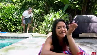 ���ुलाब मनरोइ