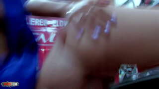 Лепу девојку из манга трахнули у дупе