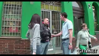 Бейтаныс адам оның толық сиқырын сүйеді