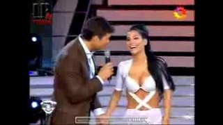 Silvina Escudero ਵਿੱਚ ਚਿੱਟੇ ਸ੍ਪੇੰਦੇਕ੍ਸ