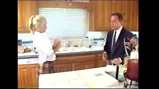 Jodie Moore - בלאָנדע בייביסיטער