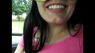 ���న భార్య, రాచెల్ ఆఫ్ చూపిస్తున్న వీధి లో