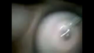 ���੍ਰੇਮਿਕਾ ਨਾਲ ਖੇਡਦਾ ਹੈ ਉਸ ਨੂੰ ਵਿੰਨ੍ਹਿਆ nipples 1