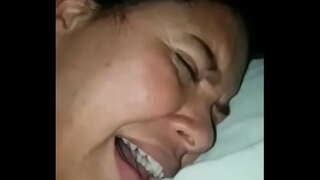 Coroa dando tora e gozando