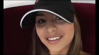 Nzuri vijana brunette babe na perky tits na slant macho Michelle Maylene anafurahia wanaoendesha kubwa pecker ya dunia nzima inajulikana fucker Manuel Ferrera