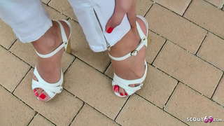 ���ಾದಕ ಹದಿಹರೆಯದ ಸುಂದರಿ ಪಾದಗಳು, ಬೀಚ್, ಬೆಳೆದ ಮತ್ತು ಪಾದ ಮತ್ತು ಪಾದರಕ್ಷೆ 50 ಯುರೋಗಳಷ್ಟು ತಂದ